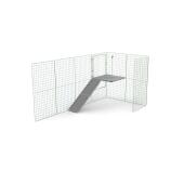 Plastic platform for rabbit run
