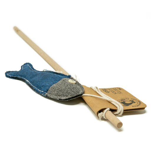 Omlet cat toy fish