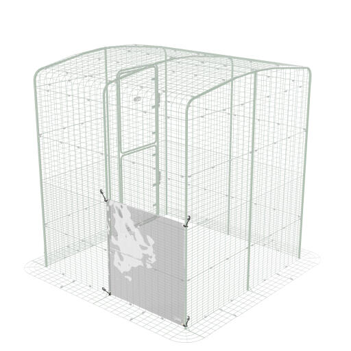 Clear cover for walk in run - side
